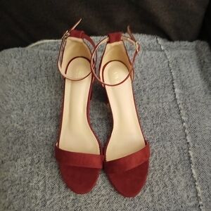 Chic Burgundy Women's Sandals